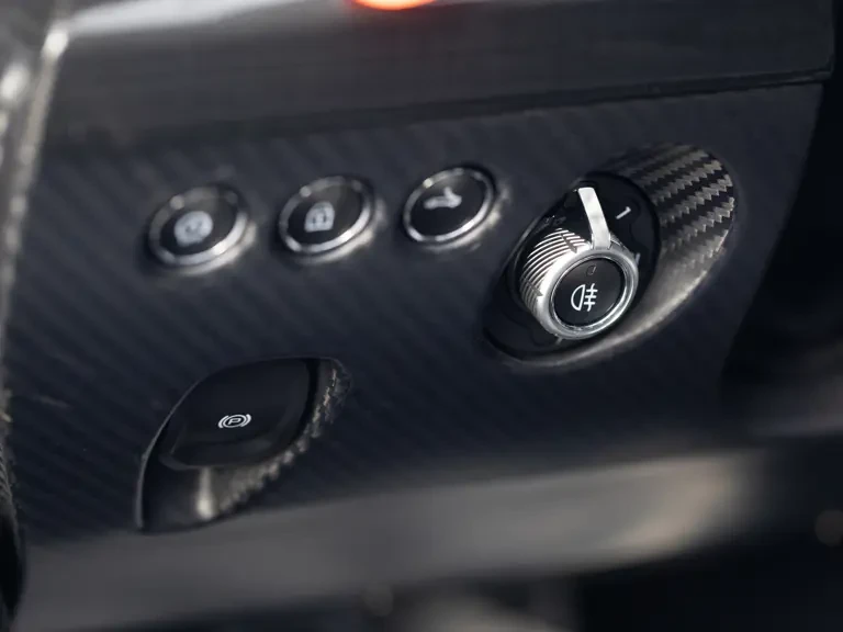 2022 McLaren Elva - Image 31 of 31