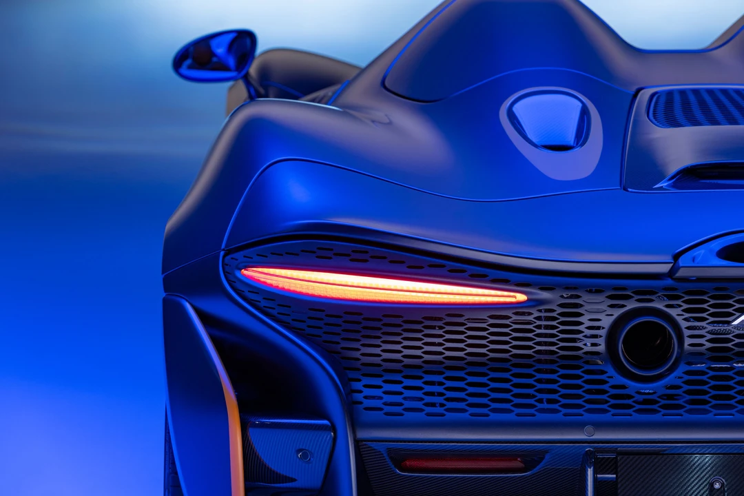 2022 McLaren Elva - Image 15 of 31