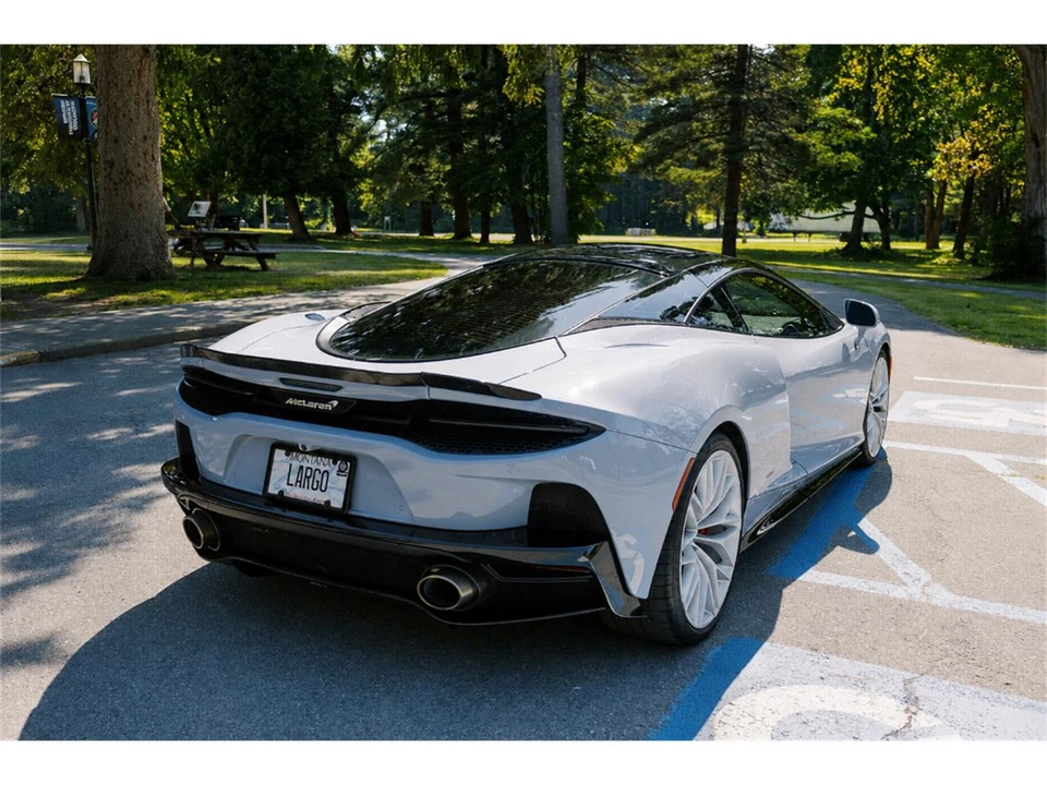 2022 McLaren GT - Image 10 of 21
