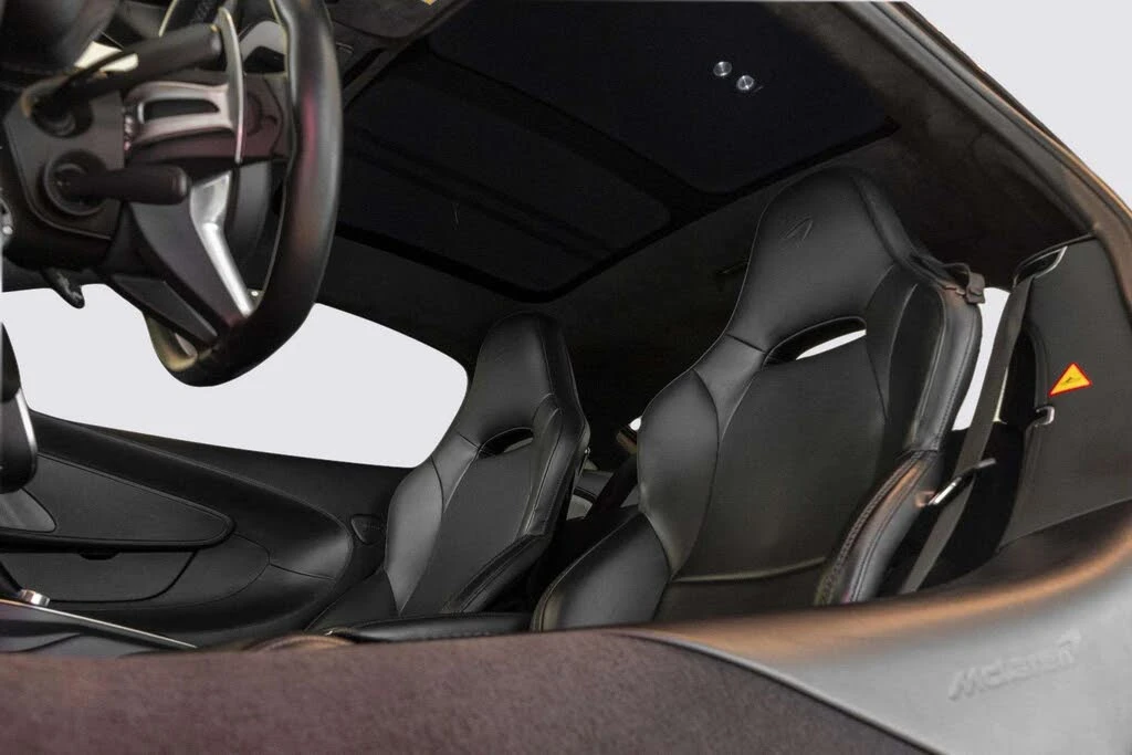2022 McLaren GT - Image 15 of 31