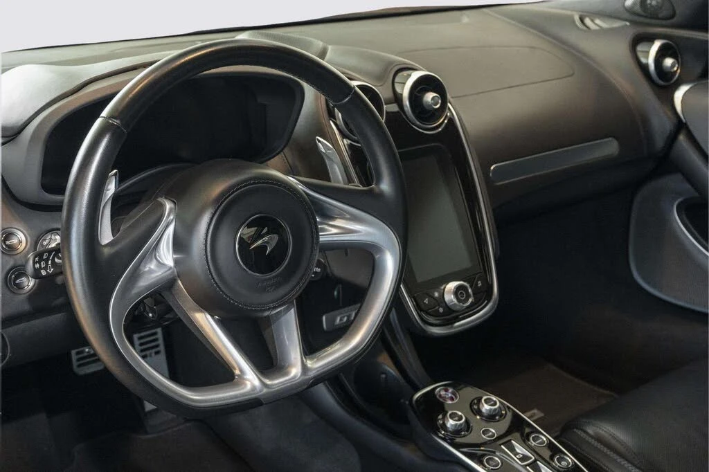 2022 McLaren GT - Image 20 of 31
