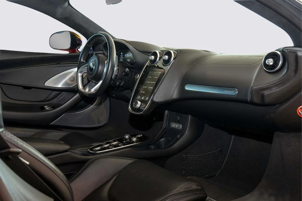 2022 McLaren GT - Image 30 of 31