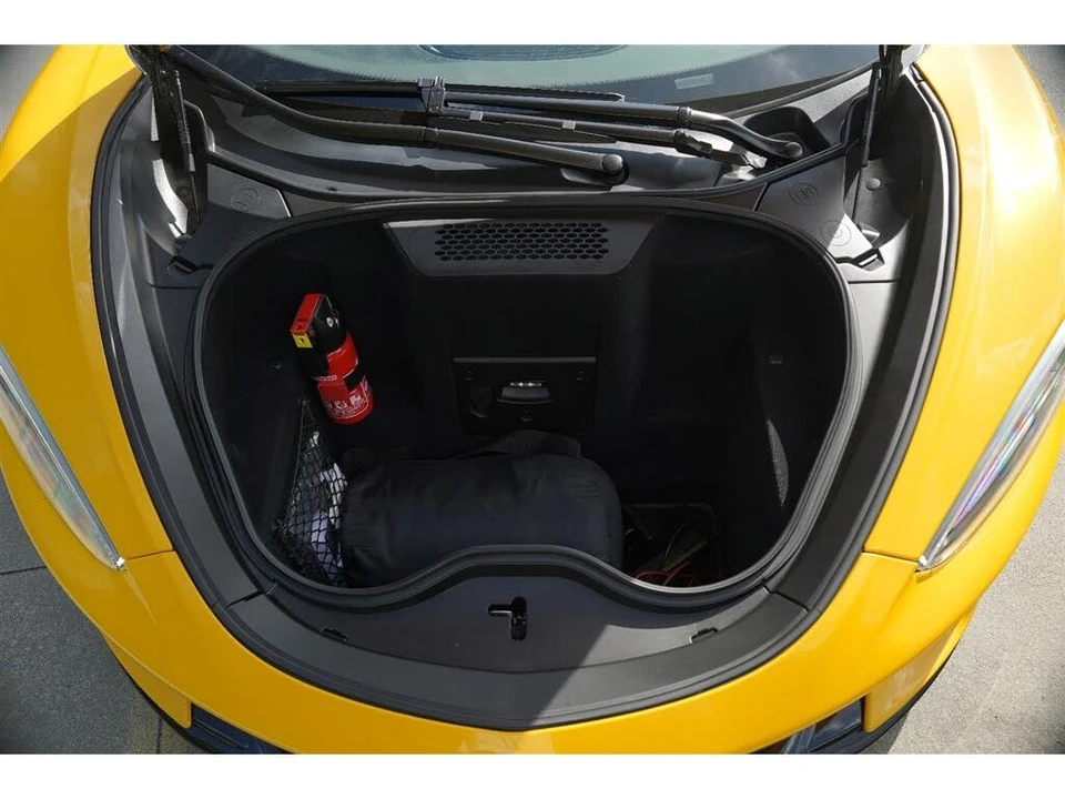 2022 McLaren GT - Image 16 of 31