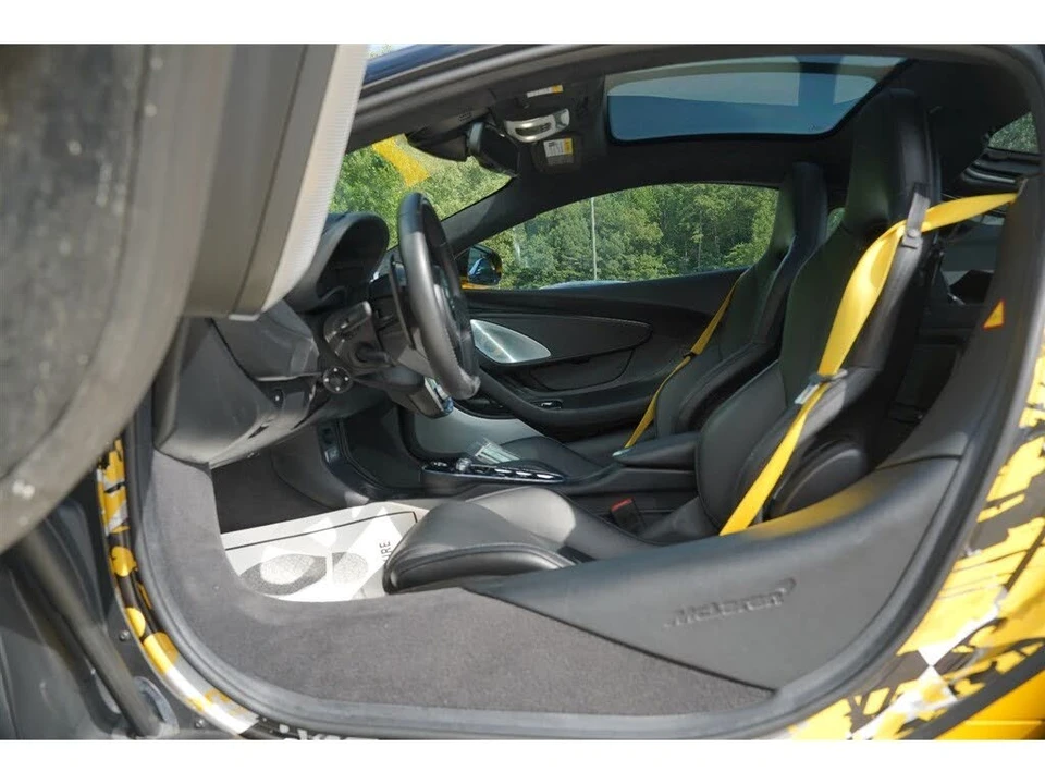 2022 McLaren GT - Image 21 of 31