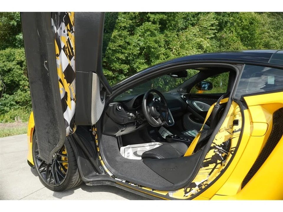 2022 McLaren GT - Image 20 of 31