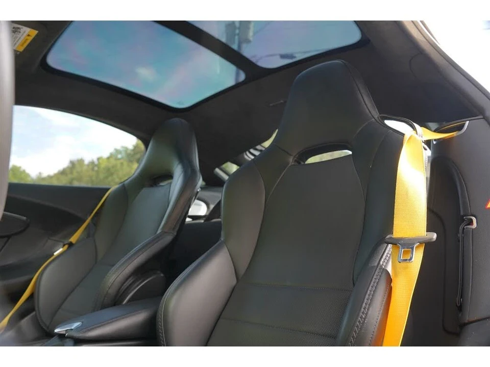 2022 McLaren GT - Image 22 of 31