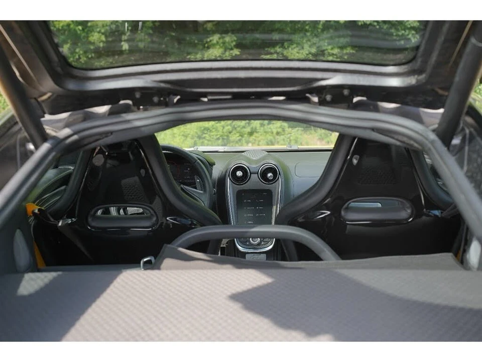 2022 McLaren GT - Image 15 of 31