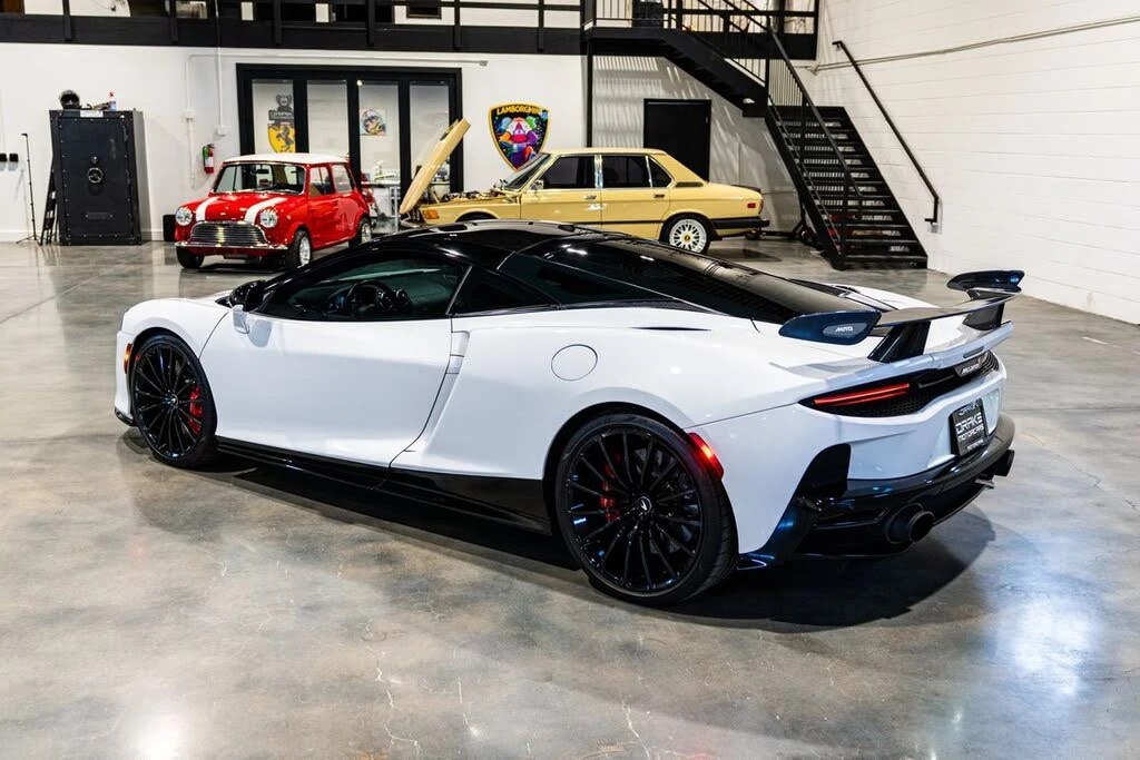 2022 McLaren GT - Image 3 of 31