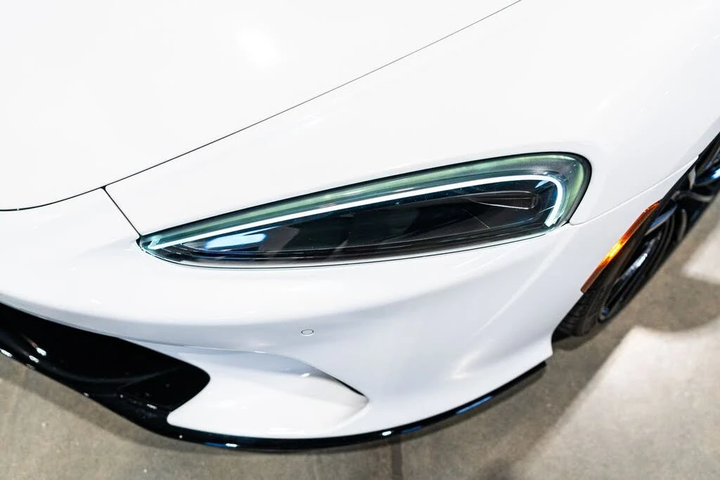 2022 McLaren GT - Image 12 of 31