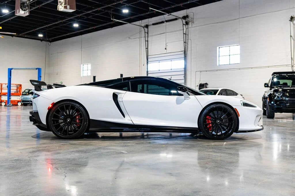 2022 McLaren GT - Image 6 of 31
