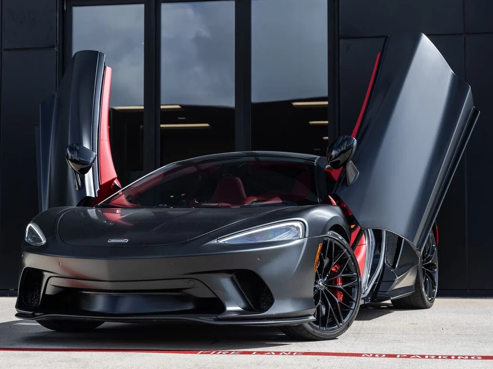 2022 McLaren GT - Image 2 of 31
