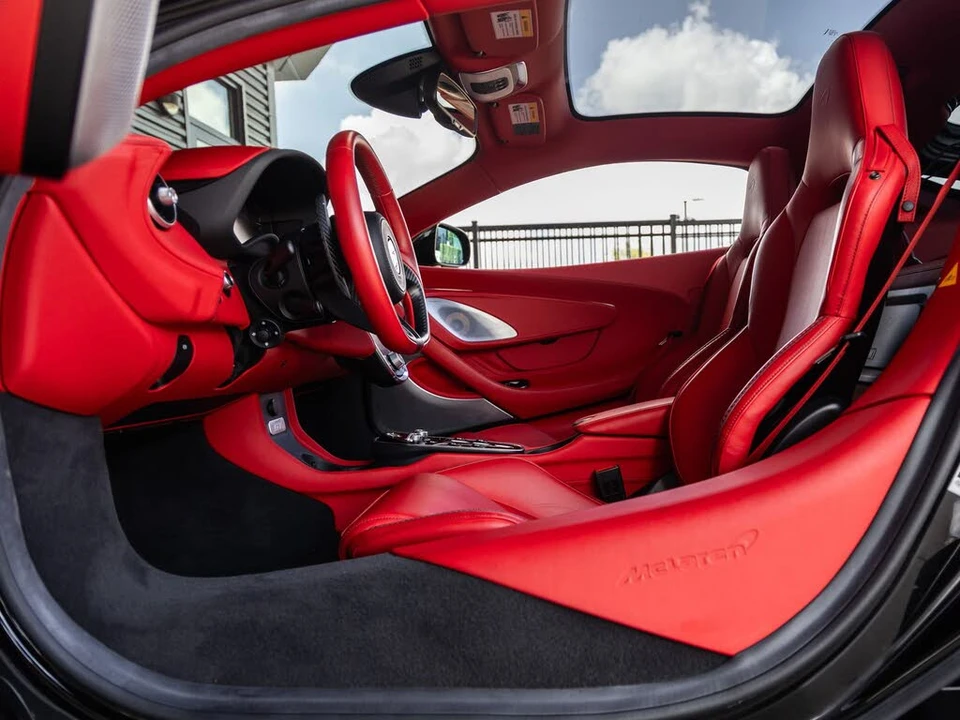 2022 McLaren GT - Image 23 of 31
