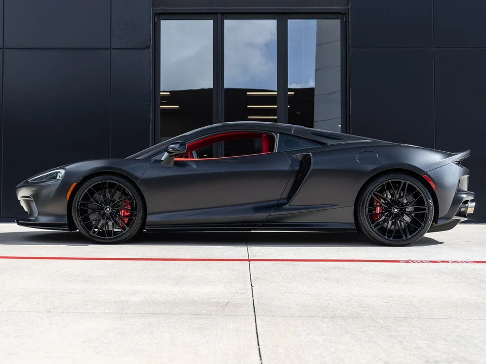 2022 McLaren GT - Image 10 of 31