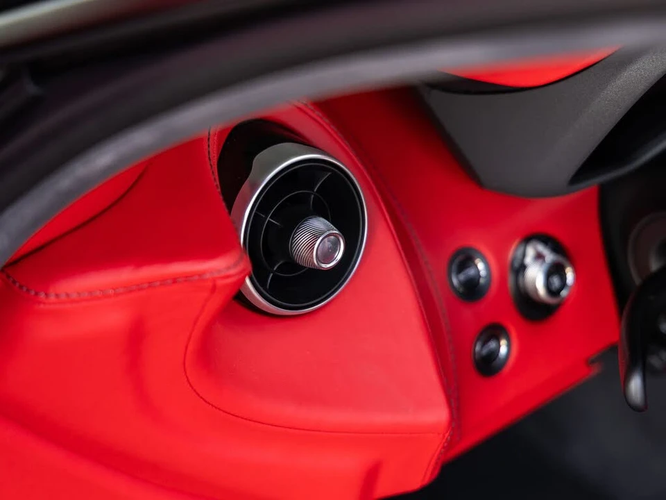 2022 McLaren GT - Image 31 of 31