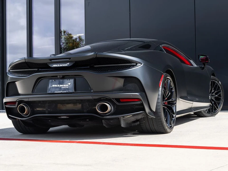 2022 McLaren GT - Image 9 of 31