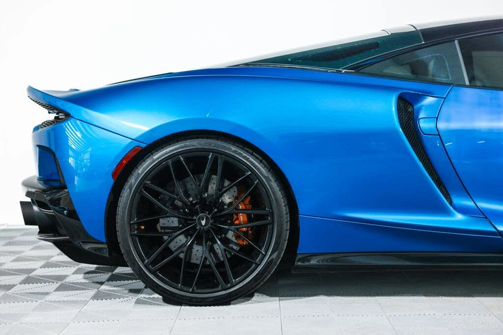 2022 McLaren GT - Image 3 of 31