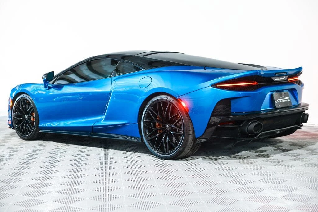 2022 McLaren GT - Image 17 of 31