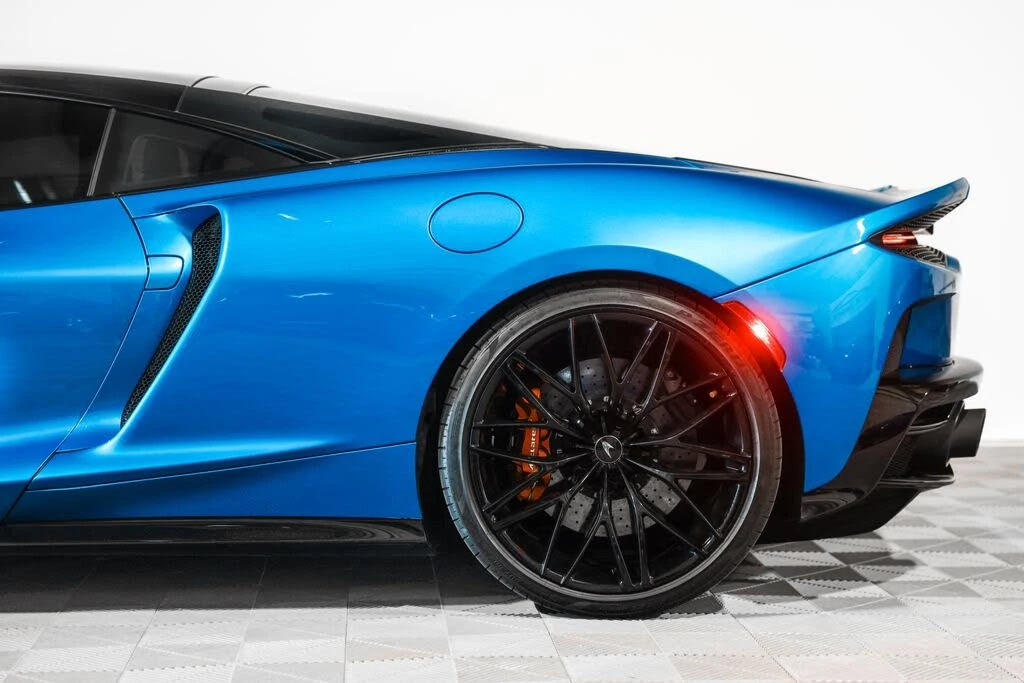 2022 McLaren GT - Image 16 of 31