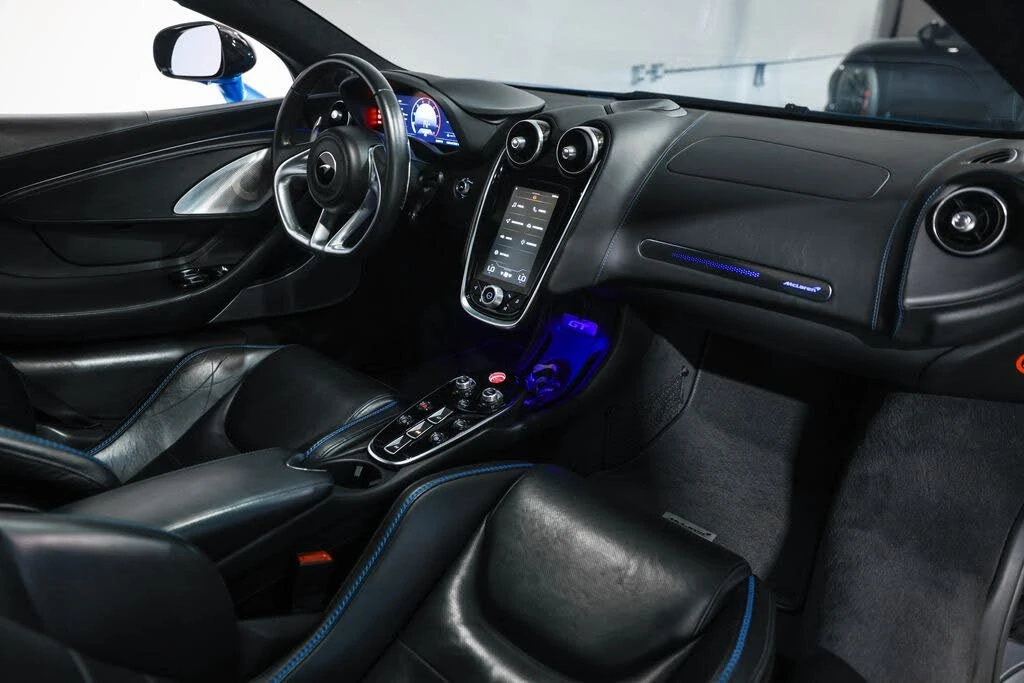 2022 McLaren GT - Image 24 of 31