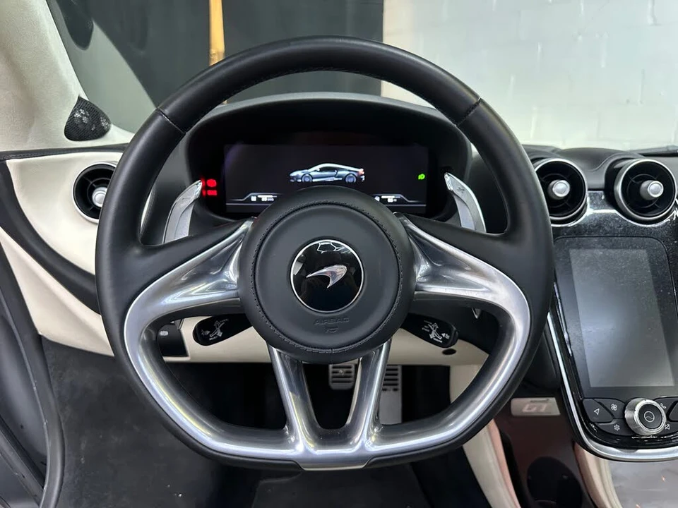 2022 McLaren GT - Image 7 of 11