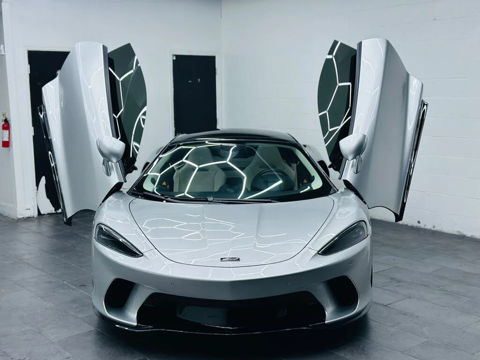 2022 McLaren GT - Image 2 of 11