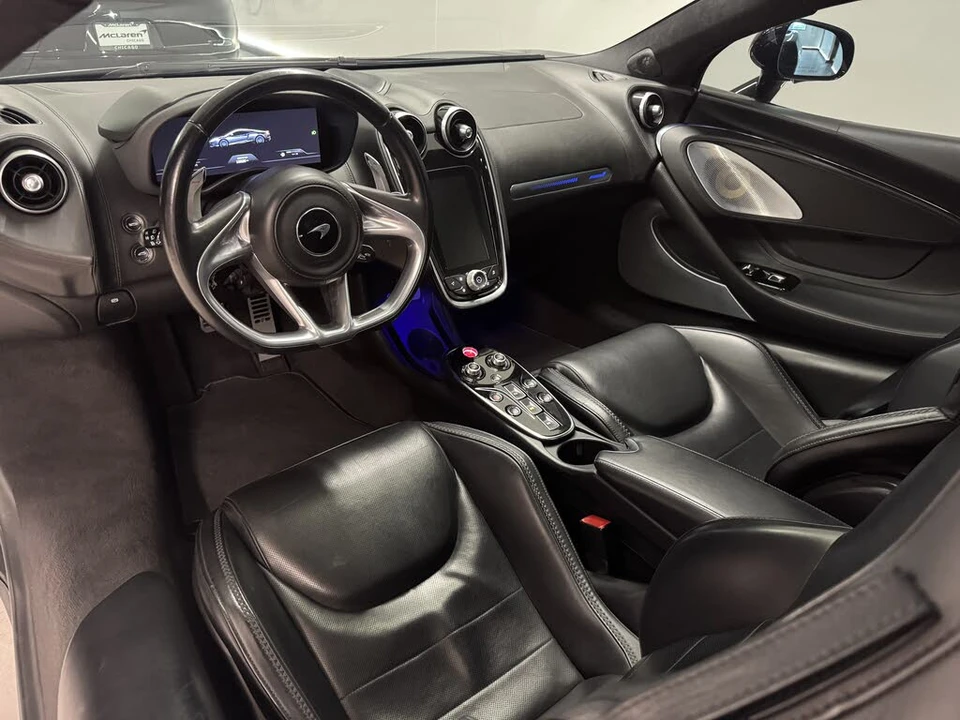 2022 McLaren GT - Image 11 of 14