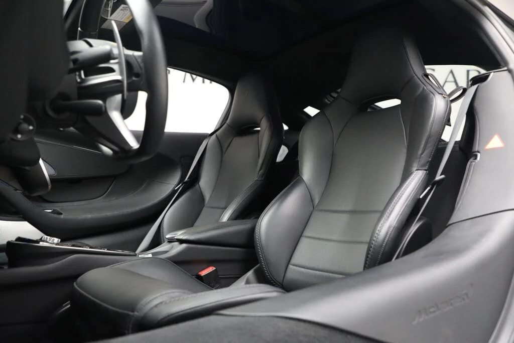 2022 McLaren GT - Image 21 of 31