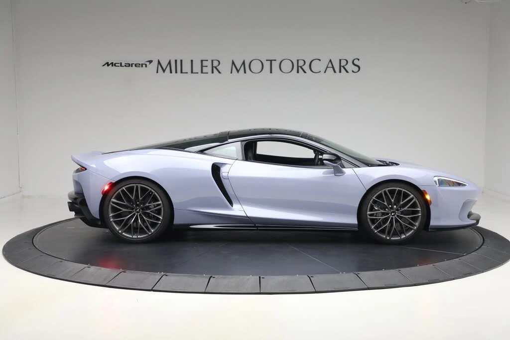 2022 McLaren GT - Image 9 of 31