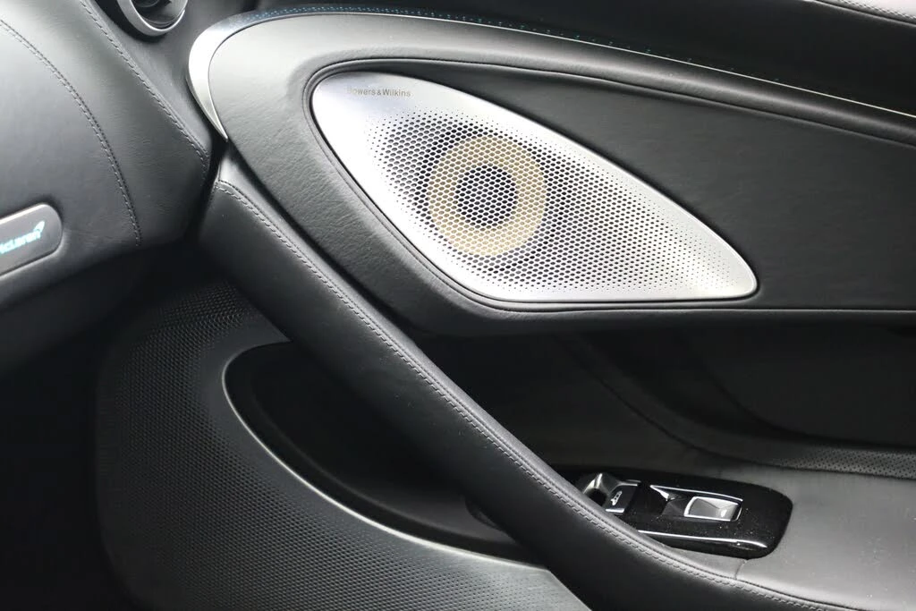 2022 McLaren GT - Image 28 of 31