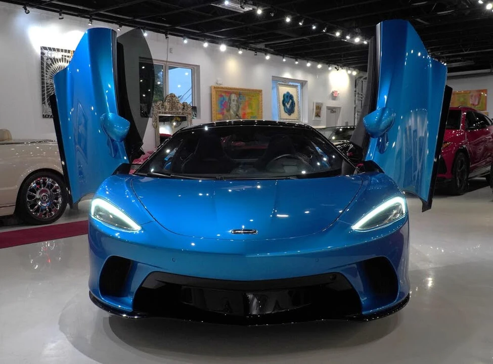 2022 McLaren GT - Image 12 of 29