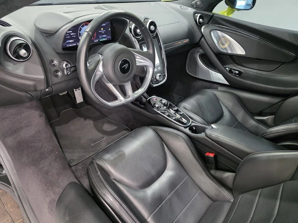 2022 McLaren GT - Image 7 of 26
