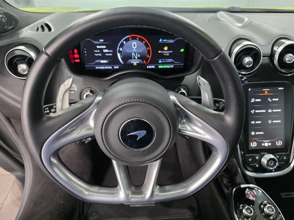 2022 McLaren GT - Image 10 of 26