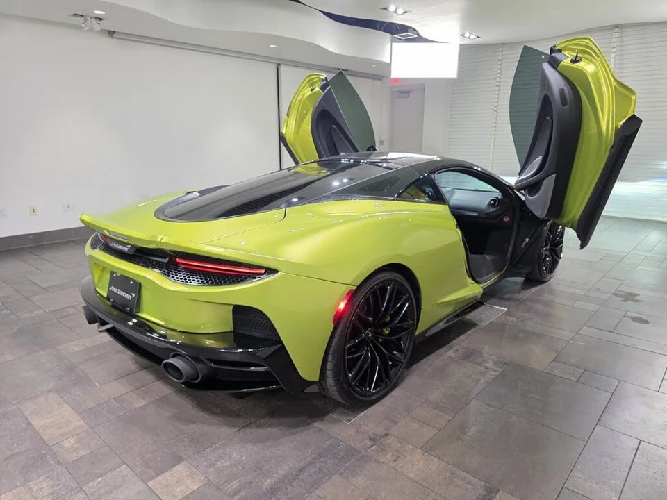 2022 McLaren GT - Image 24 of 26