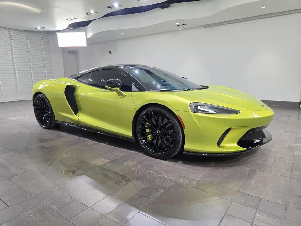 2022 McLaren GT - Image 21 of 26