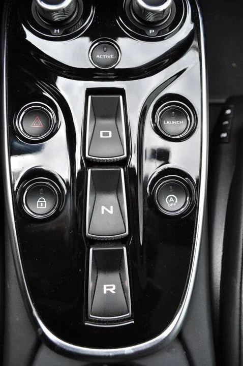 2022 McLaren GT - Image 9 of 12