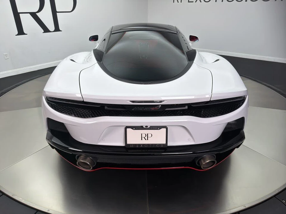 2022 McLaren GT - Image 14 of 24