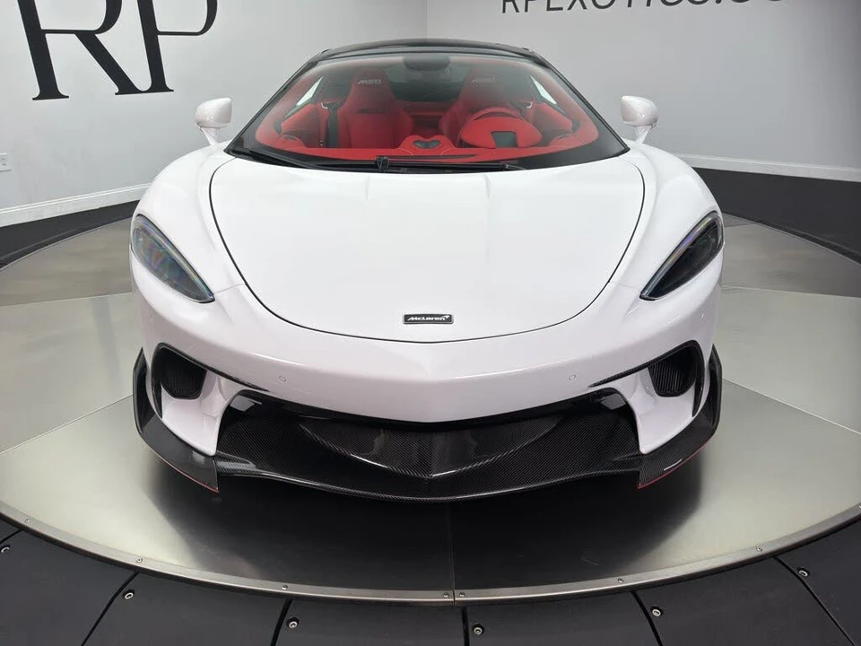 2022 McLaren GT - Image 12 of 24