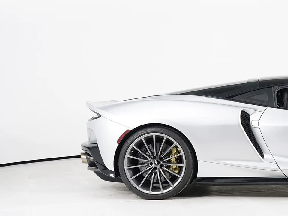 2022 McLaren GT - Image 14 of 30