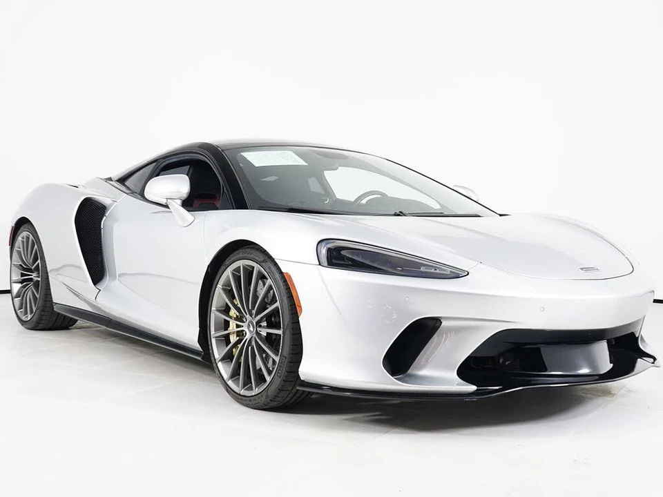 2022 McLaren GT - Image 17 of 30