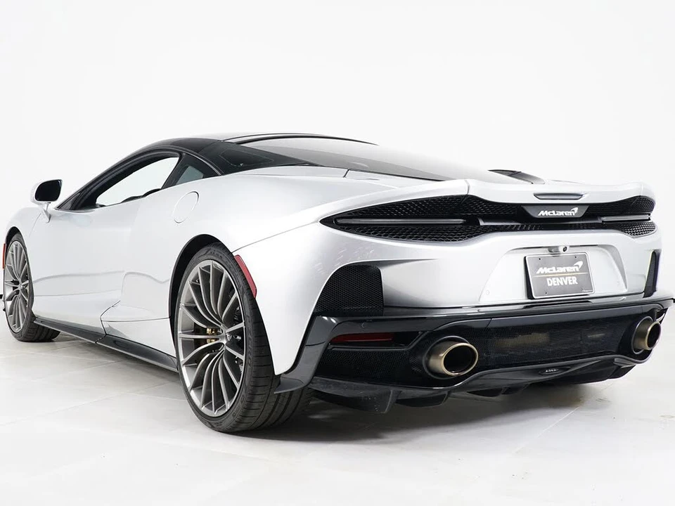 2022 McLaren GT - Image 18 of 30