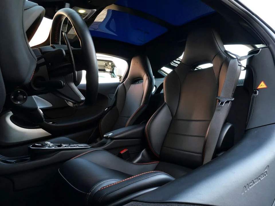 2022 McLaren GT - Image 14 of 27