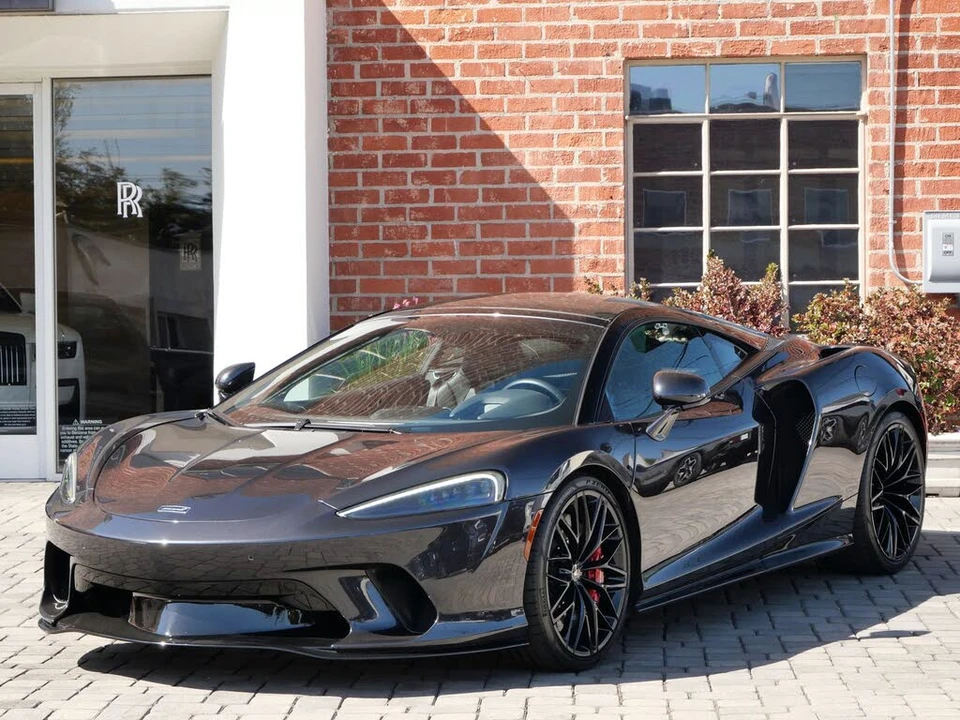 2022 McLaren GT - Image 26 of 27