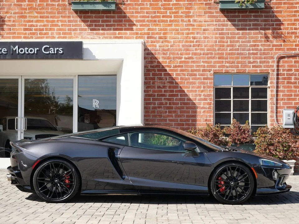 2022 McLaren GT - Image 3 of 27