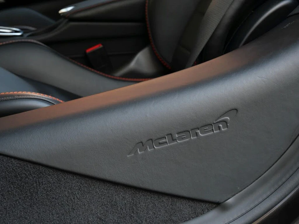 2022 McLaren GT - Image 15 of 27