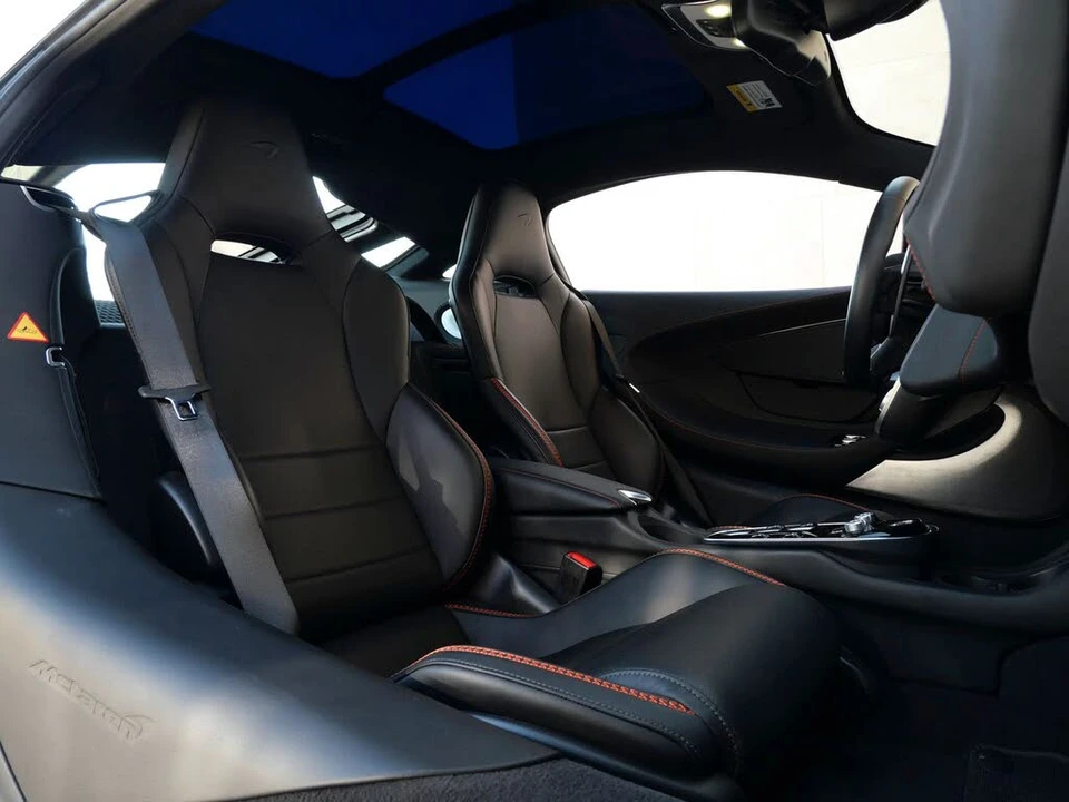 2022 McLaren GT - Image 18 of 27