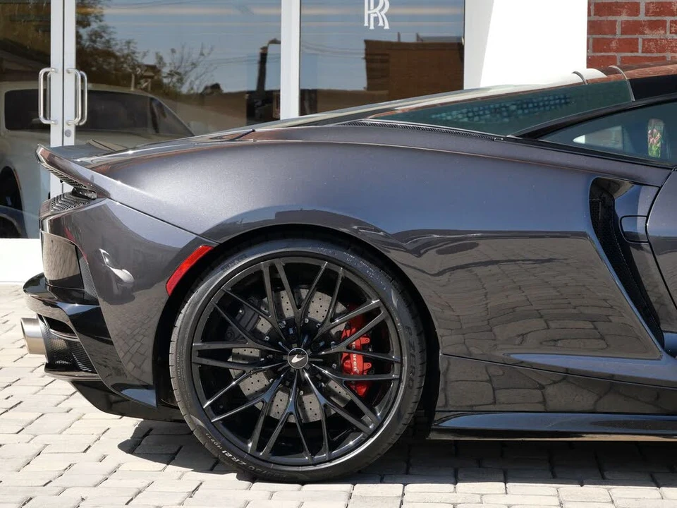 2022 McLaren GT - Image 24 of 27