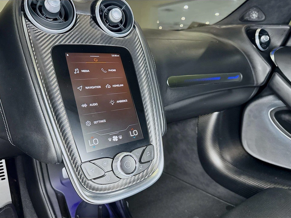 2022 McLaren GT - Image 14 of 31