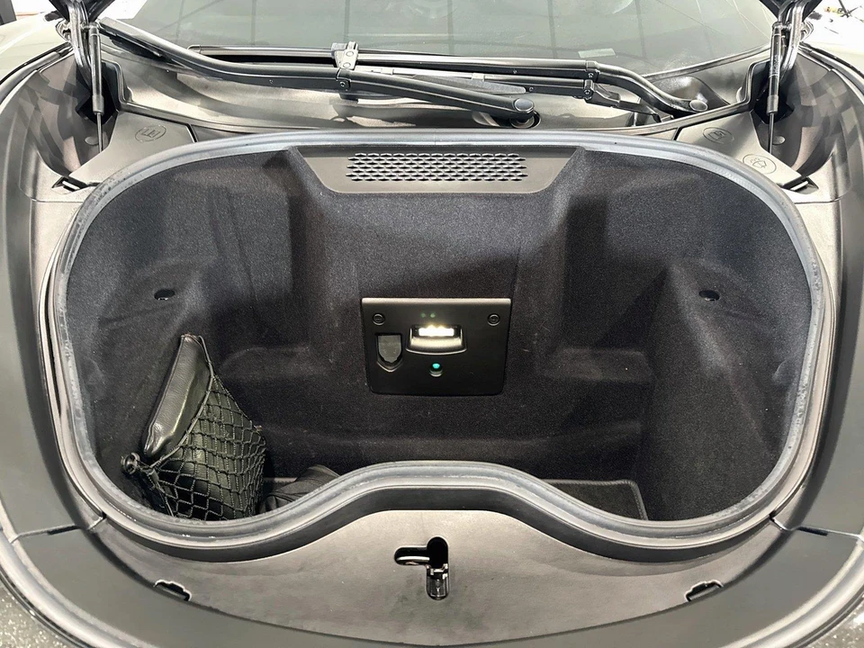 2022 McLaren GT - Image 27 of 31