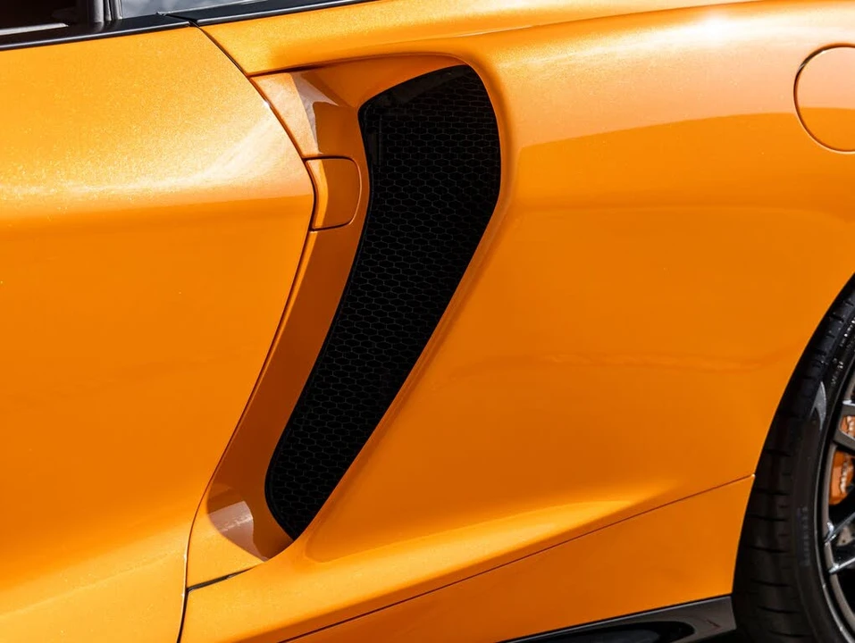 2022 McLaren GT - Image 17 of 31