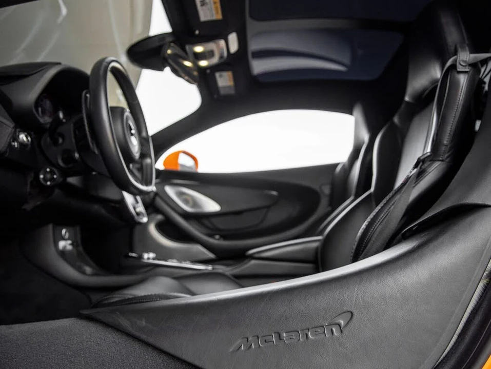 2022 McLaren GT - Image 24 of 31